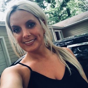 Meet your Posher, Lexi